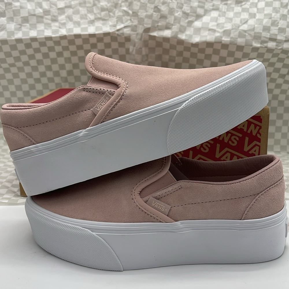 Vans WMNS Platform Sneakers Classic Slip-On Stackform
Mono Embroidery Rose Smoke - Picture 15 of 16